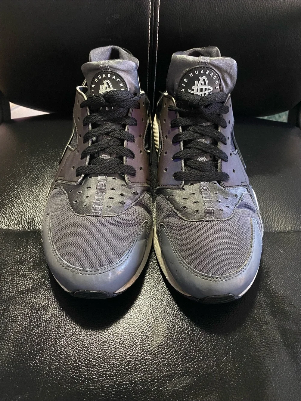 Nike Men’s Huarache Sneakers in Grey and Black Size 11